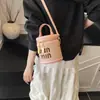 Bolso Pequeño Transfronterizo Estilo Coreano Moda Femenina Moderno de Nicho Bolso Cruzado Contraste de Color con Texto Letra Bolso Cubo Portátil