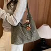 Bolso de mano de lunares de moda para mujer, nueva colección 2026, bolso tote de alta gama para el día a día, bolso de hombro de gran capacidad, bolso de mujer de otoño