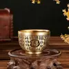 Taza de Latón Repujado Seleccionada Cuidadosamente con Bestia Mítica que Mejora la Fortuna, Taza de Té Mini Estilo Antiguo para Adoración, Copa de Vino Engrosada para Ofrenda a Buda