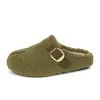 Sapatos estilo Birkenstock de sola grossa, biqueira peluda, chinelos meia-sola para mulheres, calçado para exterior, novo estilo 2026, outono e inverno, pessoa preguiçosa, casa, pantufas de algodão com forro de veludo