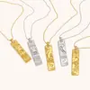 Collar Colgante Cuadrado con Incrustaciones de Diamantes del Zodiaco Doce Constelaciones Estilo Vintage Popular Europeo y Americano para Mujer, Joyería de Acero de Titanio Dorado de 18 Quilates