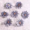 Cabeças de Flores de Crisântemo Artificiais para Várias Decorações de Parede de Flores de Casamento, Materiais DIY Feitos à Mão, Flores para Chapéus, Decoração de Acessórios de Roupa