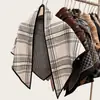 Xale Triangular Dupla Face Duas Cores Retro Coreano Cachecol de Inverno Quente Simples Versátil Peça de Roupa Externa Cachecol Aquecedor de Pescoço Feminino
