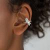 Clip de pendientes de rombo cruzado estilo pequeño fragante de temperamento francés pendientes sin agujeros para las orejas doble ola diamante clip de oreja exquisito
