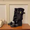 Botas de Gamuza de Media Caña para Mujer 2026 Nuevo Estilo Sandalias Abiertas con Aumento Oculto de Altura, Hebilla de Cinturón, Punta Cuadrada, Diseño de Doble Uso