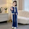Conjunto Deportivo para Niñas Primavera/Otoño 2026 Nueva Moda Chaqueta de Béisbol Grande para Niños Cuello Alto Informal Set de Dos Piezas de Primavera