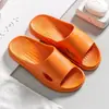 Chinelos de Banho Femininos, Sapatos de Verão, Chinelos de Casal para Interior, Sandálias Leves para Banho de Sola Grossa Doméstica Masculina