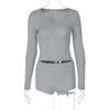 Conjunto de dos piezas de camiseta de manga larga ajustada con escote en V bajo y pantalones cortos deportivos de moda para mujer europea de comercio exterior