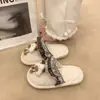Otoño/Invierno 2026 Nuevo Estilo Coreano Moda Patrón de Corazón de Dibujos Animados Hogar Casual Zapatillas de Algodón Comercio Exterior Zapatillas Postparto