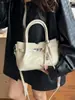 Bolso de Mano Pequeño de Moda y Tendencia para Mujer, Nuevo Bolso Cruzado Versátil Primavera/Verano 2026 con un Toque de Lujo para Salidas