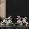 Nuevo Adorno de Mascota de Té de Cerámica Estilo Chino Kiln Ge de la Suerte Pixiu, Pieza Exquisita Adecuada para Cuidar, Decoración para Mesa de Té con Agrietamiento, Ceremonia del Té, Juego de Té