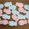 Botones Lindos de Forma de Pez Pequeño de Agujero Único en Azul y Rosa con Diseños de Patrones Irregulares para Camisas, Cárdigans, Suéteres y Abrigos