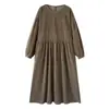En Stock, Vestido de Pana Texturizada Artístico Dulce con Mangas Abullonadas Otoño e Invierno, Vestido Largo Holgado de Manga Larga Color Caqui