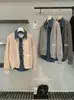 Y.JIA Otoño Estilo Coreano Suave Versátil Diseño Falso Dos Piezas Mezcla de Parches de Mezclilla Suéter de Punto de Manga Larga 575