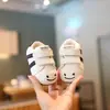 Tênis Esportivo Infantil Estilo Primavera e Outono Sapatos para Meninos Sapatos da Moda para Meninas Expressão Casual Tênis de Skate Calçados para Bebês com Solado Macio