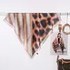 Nuevo Pañuelo de Seda Pequeño de Lunares Clásico para Mujer, Gama Alta, Versátil, Pañuelo Pequeño Sencillo, Transmisión en Vivo de Comercio Electrónico, Venta Caliente de Celebridades de Internet