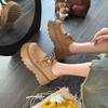 Mocasines para Mujer 2025 Otoño Nuevos de Gama Alta con Perlas y Cordones Planos Todo Incluido para Personas Bajas Zapatos de Plataforma Zapatos Birkenstock