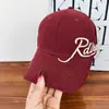 Gorra de Béisbol Nueva Modelo de Ala Dura Estilo Coreano con Bordado de Letra Lateral y Bordes Desgastados, Sombrero de Sol Moda Unisex Primavera y Verano para Circunferencia de Cabeza Grande