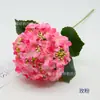Hortensia artificial de seda de un solo tallo con bayas decorativas, adecuada para arreglos florales de mesa, decoración de plantas verdes, arreglos florales y decoración de ambiente comercial
