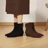 Botas de Moda para Primavera/Otoño 2026, Nuevas, de Gamuza, con Cierre Trasero, Puntiagudas, Tacón Grueso, Antideslizantes, Resistentes al Desgaste, con Felpa Adentro, Elásticas, Adelgazantes
