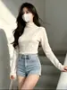 Camiseta base de cuello medio para mujer para otoño e invierno, corte ajustado con bordes rizados, top cálido de capa interior, camiseta casual de manga larga a la moda