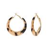 Pendientes grandes con estampado de leopardo de Zhao Lusi, nuevos y elegantes pendientes de otoño e invierno de 2024 para mujer.
