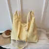 Bolsa Casual Simples de Ombro Único com Estampa de Bolinhas Estreladas 2026 Nova Bolsa Tote de Grande Capacidade para o Dia a Dia Bolsa de Ombro Bolsa de Mão Feminina