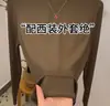 Camiseta de Manga Larga Morada de Canalé con Cuello Alto para Mujer, de Venta Caliente en Otoño, Top Base Elegante de Corte Ajustado a la Moda para Mujer