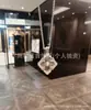 Pulseira Buccellari Casa da Ópera Ouro Rosa 18K Madrepérola Branca Ágata Trevo de Quatro Folhas Corrente para Clavícula Presente para Melhor Amigo