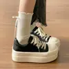 Aumento de Altura de 6CM ~ Zapatillas de plataforma para mujer 2026 nuevos zapatos blancos versátiles de primavera combinados con pantalones de pierna ancha mocasines de moda