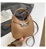 Bolso de Mano de Alta Gama de Nicho Nuevo para Invierno 2026 para Mujer, Bolso Cruzado Casual de Moda, Bolso Cubo Versátil para el Trabajo