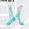Calcetines de baloncesto de entrenamiento de combate real con gradiente, base de rizo engrosada, calcetines deportivos profesionales, calcetines de ciclismo para exteriores para élite del fitness, venta al por mayor