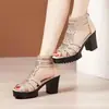 Sandalias cruzadas de comercio exterior para mujer con tacón grueso, nuevas sandalias antideslizantes de punta abierta de tacón medio-alto estilo romano con suela blanda y punta abierta para aumentar la altura