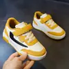 Zapatos Grandes para Niños Zapatos Blancos Primavera Otoño Casual Zapatos de Tabla Zapatos Deportivos de Moda Suela Suave Zapatos para Niños Douyin Taobao 525