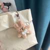 Chaveiro Pingente Coelho Fofo de Pelúcia com Laço de Pérola Coração de Menina Doce Acessórios para Mochila de Estudante Presente