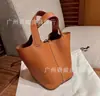 Bolso Canasta de Verduras de Moda para Mujer Bolso Canasta de Verduras de Piel de Vaca Tc con Forro Interior Bolso de Boda Bolso Bandolera Cubo de Regalo Exquisito