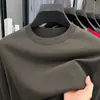 Suéter Masculino Gola Redonda de Lã e Seda Outono 2025 Fino Moda Cor Sólida Versátil Peça Básica de Tricô