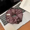 Scrunchie de Xadrez Pequeno de Quatro Camadas Estilo Coreano para Mulheres, Elástico de Cabelo Vintage de Alta Qualidade, Acessório de Cabelo Elegante para Rabo de Cavalo Baixo