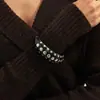 Pulsera de Resina Estilo Punk Transfronterizo Europeo y Americano con Remaches y Pedrería, Anillo de Pulsera Circular Abierto Personalizado con Degradado Ámbar