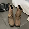 Botas de tacón grueso estilo británico para aumentar la altura de personas bajas, otoño 2026, nuevas, versátiles con faldas, botas de abertura de pierna corta ajustadas