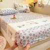 Conjunto de lençóis de cama de veludo com floco de neve, três peças, marca Simmons, à prova de sujeira e poeira, forrado com fleece para o inverno, capa protetora de cobertura total, estilo de capa de cama taiwanesa