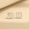 Pendientes Clásicos de Moda con Circonita Micro-Pavimentada en Oro y Plata Chapados en Oro Pendientes Versátiles de Hoja sin Perforación Pendientes de Clip para Oreja para Mujer