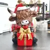 Novo produto transfronteiriço Figura de Natal para Feriado Vaca das Terras Altas de Natal Ornamento de Artesanato em Resina
