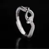 Anillo de serpiente enrollada plateado, simple y elegante con un toque de alta gama, anillo zodiacal de serpiente, diseño de nicho, directo del fabricante