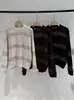 BORBOTIE Ropa de punto para mujer 2026 Principios de otoño Nuevo Estilo BC Old Money Cuello redondo Manga corta Calado con Hilo plateado Top