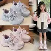 Zapatos Deportivos para Niñas 2026 Primavera Nuevos Malla Moño Perla Suela Suave Transpirables Antideslizantes Versátiles Zapatos para Niños Papá