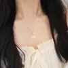 Collar de Plata de Ley S925 con Calcedonia Blanca y Hebilla de Seguridad para Mujer, Cadena para Clavícula de Mariposa con Diamantes, Estilo de Lujo Accesible de Nicho, Regalo