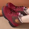Nuevas Botas de Nieve Engrosadas 2025 Zapatos Cálidos de Invierno Antideslizantes Zapatos de Algodón para Madres de Mediana Edad y Ancianos Zapatos de Algodón de Caña Alta para Mujer