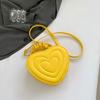 2024 Nuevo Bolso de Mujer con Hendidura en Forma de Corazón de Moda Bolso Cruzado de Hombro Lindo de Moda Color Sólido Bolso Pequeño Casual de Compras para Niñas