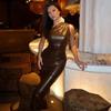 Vestido sexy de cuero sintético con hombros al descubierto, ajustado, cruzado en el pecho y para discoteca, para mujeres europeas y americanas (2025)